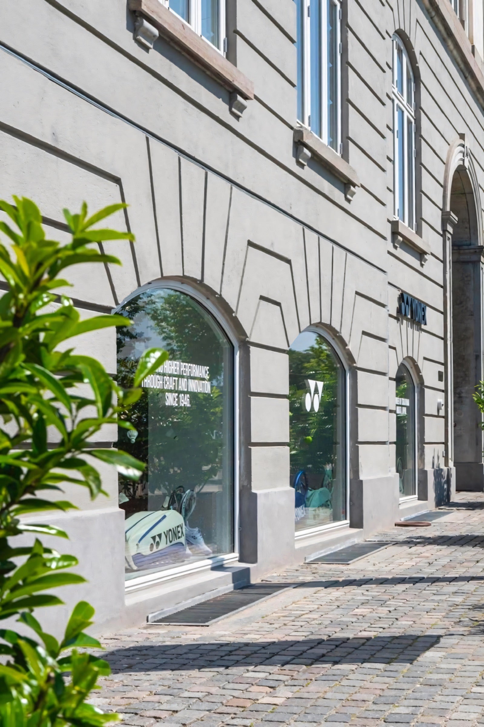 Yonex Store Copenhagen — facade på Oslo Plads 14C